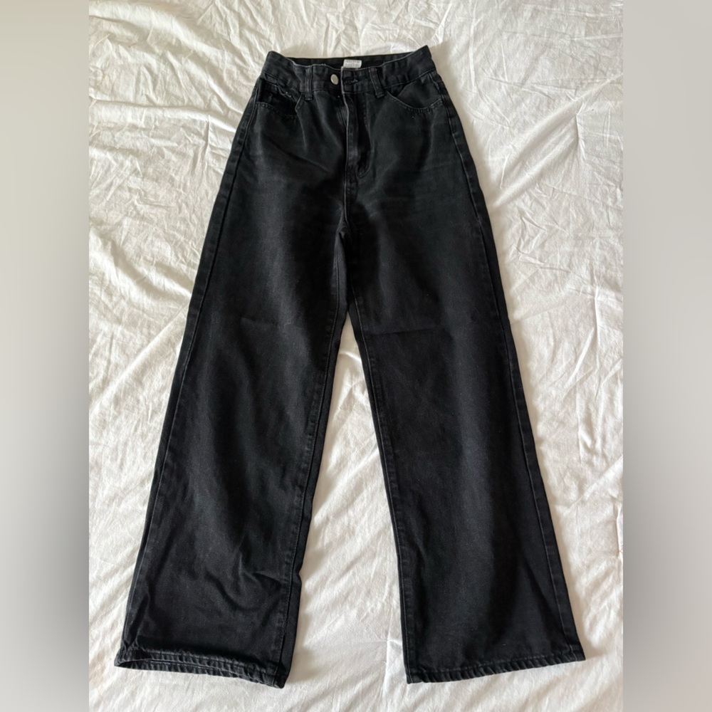 SHEIN Classic Black Jeans